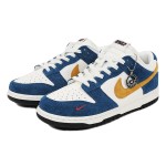 Nike Kasina x Dunk Low '80s Bus' CZ6501-100 - Retro-Bus-inspirierte Kollaborations-Sneaker in Sail, Gold und Blau