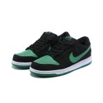 Nike SB Dunk Low BQ6817-005 - 편안함과 내구성을 제공하는 스타일리시한 가죽과 스웨이드 스케이트 신발