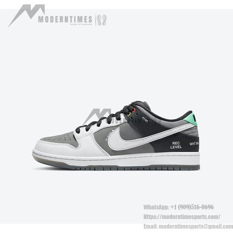 Nike SB Dunk Low ‘Camcorder’ CV1659-001 – 블랙과 그레이 색상의 레트로 디자인 스케이트 신발