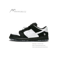 Nike SB Dunk Low 'Staple Panda Pigeon' BV1310-013 – Limited Edition Skate Shoes | Iconic Panda Pigeon Design, Zoom Air Cushioning