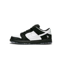 Nike SB Dunk Low 'Staple Panda Pigeon' BV1310-013 – Limited Edition Skate Shoes | Iconic Panda Pigeon Design, Zoom Air Cushioning