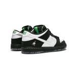 Nike SB Dunk Low 'Staple Panda Pigeon' BV1310-013 Skate Shoes – Iconic Pigeon Design with Zoom Air