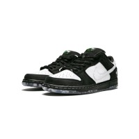 Nike SB Dunk Low 'Staple Panda Pigeon' BV1310-013 – Limited Edition Skate Shoes | Iconic Panda Pigeon Design, Zoom Air Cushioning