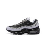 Nike Air Max 95 Essential 749766-005 Schwarz und Wolf Grau Sneakers Seitenansicht