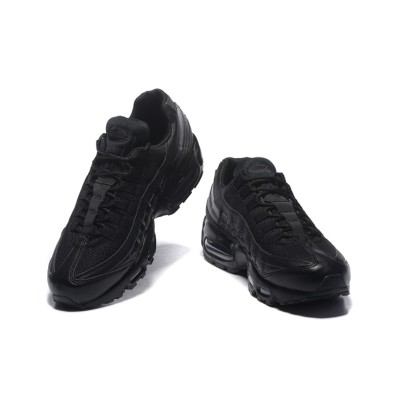 All-Black Trend: Nike Air Max 95 Triple Black 807443-001 Classic Sneakers - Perfect Fusion of Style and Comfort