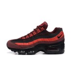 Nike Air Max 95 Essential 749766-600 レッド＆ブラック スニーカー 側面図