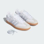 Adidas Samba OG Schuhe IE0877 – Klassische weiße Ledersneaker mit hellblauen Streifen und Gummisohle