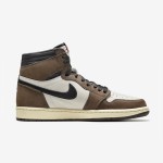 Travis Scott x Air Jordan 1 High OG NRG CD4487-100 逆スウッシュ ブラウン限定版スニーカー