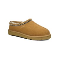 UGG レディース タスマン スリッパ チェスナット 5950-CHE - 室内外で履ける快適なシープスキンライニングのスエードスリッパ