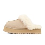 UGG Damen Disquette Wildleder Plüsch Plattform Hausschuhe 1122550 - Bequeme Schaffell Plattformhausschuhe für drinnen und draußen