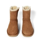 UGG レディース ミニ ベイリーボウ II ブーツ チェスナット 1016501 - スタイリッシュなスエードとシープスキンのブーツ