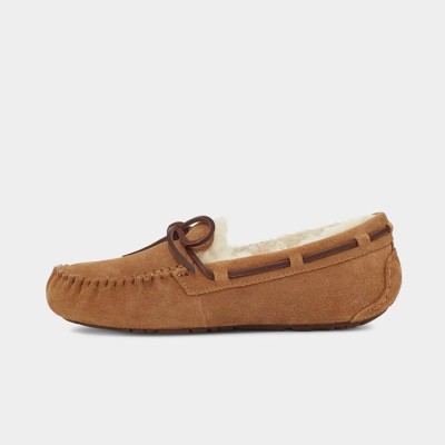 UGG Women's Dakota Slipper Chestnut 5612 - Cozy Sheepskin Lined Moccasin for Indoor & Outdoor Wear