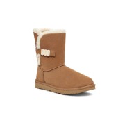 UGG 여성 베일리 B2S 체스트넛 1153612: UGG 버클 디자인이 돋보이는 따뜻한 양피 부츠