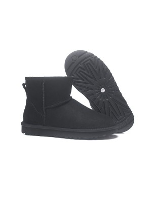 UGG Classic Mini II Black: Timeless Comfort and Warmth for Cold Seasons 1016222