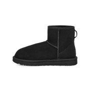 UGG Classic Mini II Schwarz: Zeitloser Komfort und Wärme für kalte Jahreszeiten