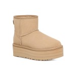 UGG Classic Mini Platform Senfgelb 1134991 Stiefel - Schaffell- und Wildlederkomfort mit Plateausohle