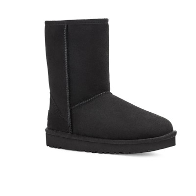 UGG Classic Short II Black: The Perfect Blend of Warmth and Style for Cold Weather 1016223