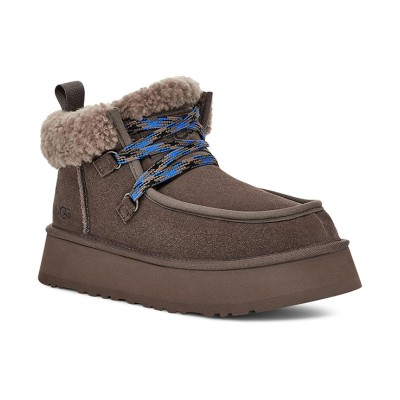 UGG ウィメンズ ファンカッラ キャビンカフ ブーツ ブラウン 1143954 - 快適なシープスキン裏地付きスエードブーツ