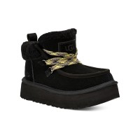 UGG Damen Funkarra Cabin Cuff Stiefel Schwarz 1143954: Gemütliche Schaffellgefütterte Stiefel mit Stilvollem Schnürdesign