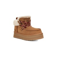 UGG レディース ファンカーラ キャビン カフ ブーツ チェスナット 1143954 - シープスキン裏地付き快適なスエードブーツ