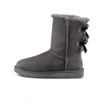 UGG レディース Bailey Bow II ブーツ グレー 1016225 - スエードブーツとシープスキン裏地、リボンディテール