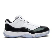 Air Jordan 11 Low ‘Concord’ 528895-145 - Weiße und Schwarze Sneaker mit Lackleder & Eisblauer Außensohle