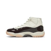 Air Jordan 11 Retro "Neapolitan" AR0715-101 - Klassischer Weiß & Dunkel-Mokka mit Cremefarbener Sohle für Zeitlosen Stil