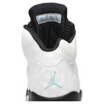 Air Jordan 5 Retro CN2932-100 화이트 가죽 스니커즈, 민트 그린 포인트와 반사 혀 포함