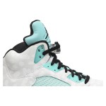 Air Jordan 5 Retro CN2932-100 화이트 가죽 스니커즈, 민트 그린 포인트와 반사 혀 포함