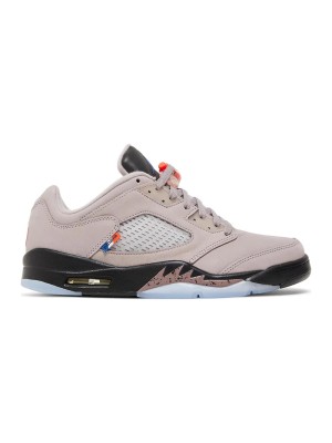 Air Jordan 5 Low DX6325-204 - Beige & Schwarze Sneaker mit Transparenter Sohle & Ikonischen Farb-Akzenten