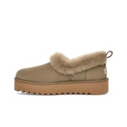 UGG レディース プラットフォームモカシン 1166733 - 冬の快適さを提供するベージュシープスキン折り返しカラー付き