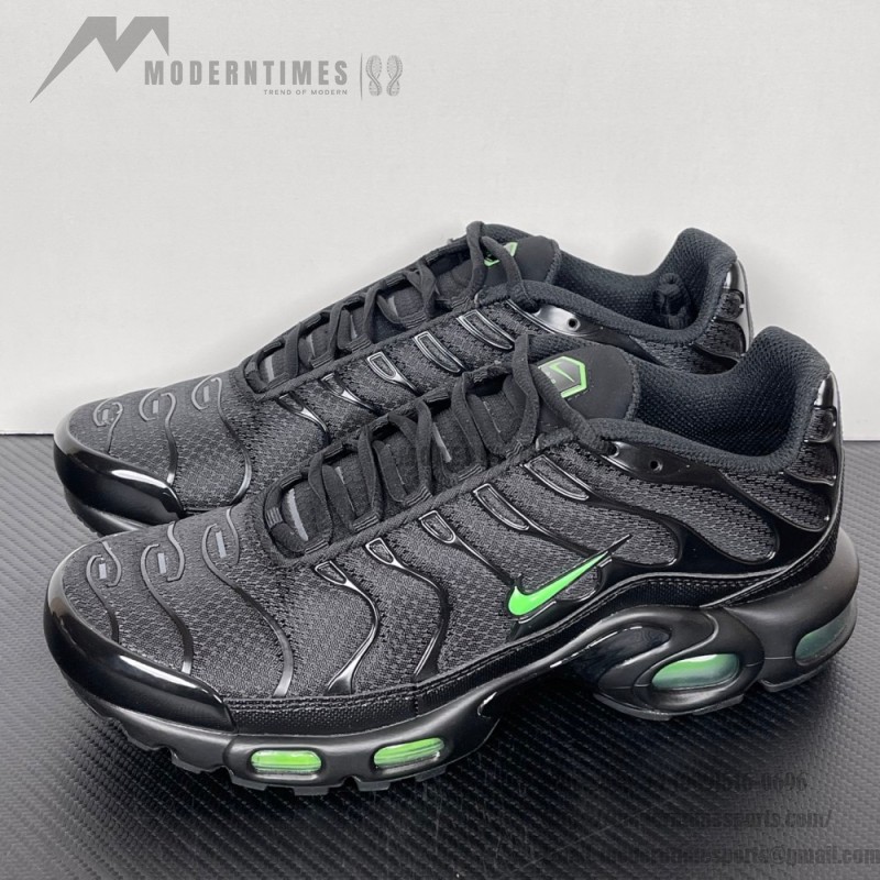 Nike Air Max Plus DM0032-024 Black Green Strike TN sneakers for neon techwear streetwear outfits