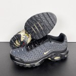 Nike Air Max Plus Black Honey IQ0287-010 TN sneakers with honeycomb pattern upper