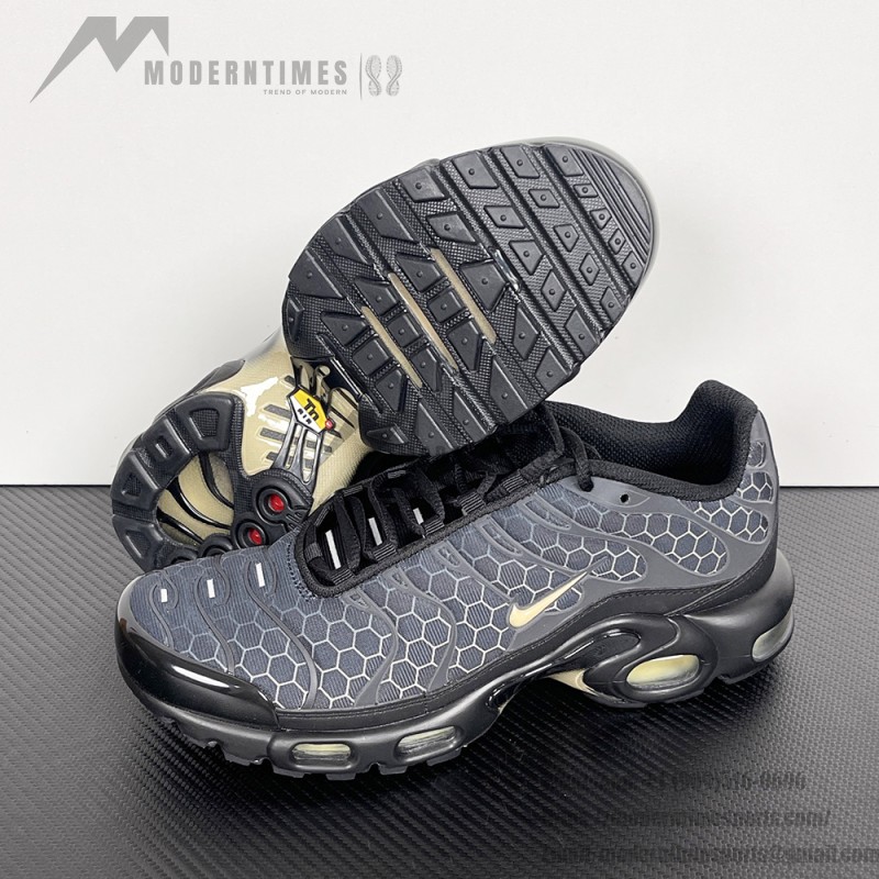 Nike Air Max Plus Black Honey IQ0287-010 TN sneakers with honeycomb pattern upper