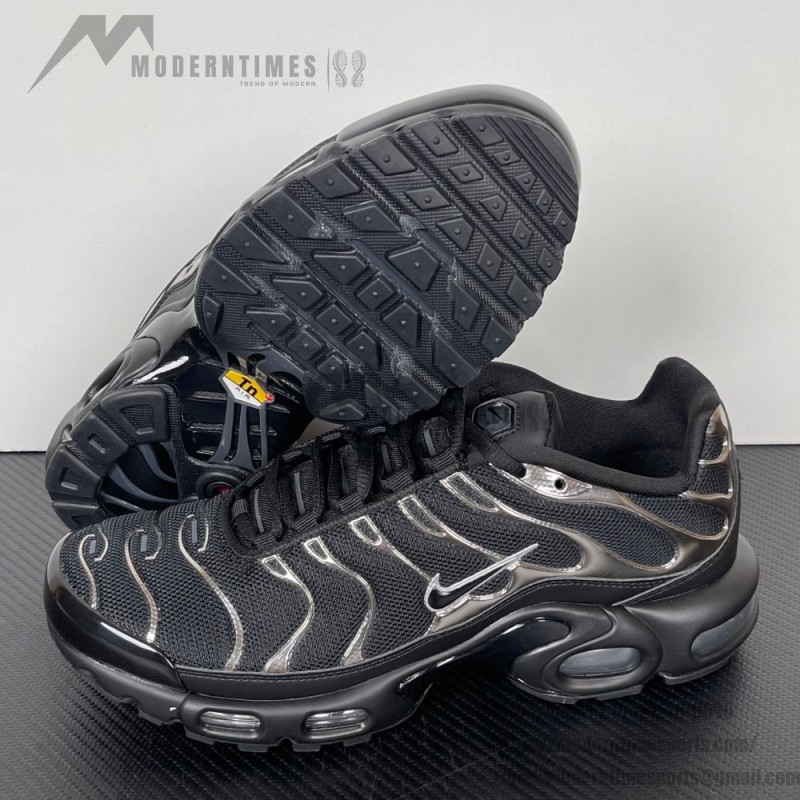 Nike Air Max Plus HJ9743-001 Black Metallic Silver TN sneakers for dark techwear outfits