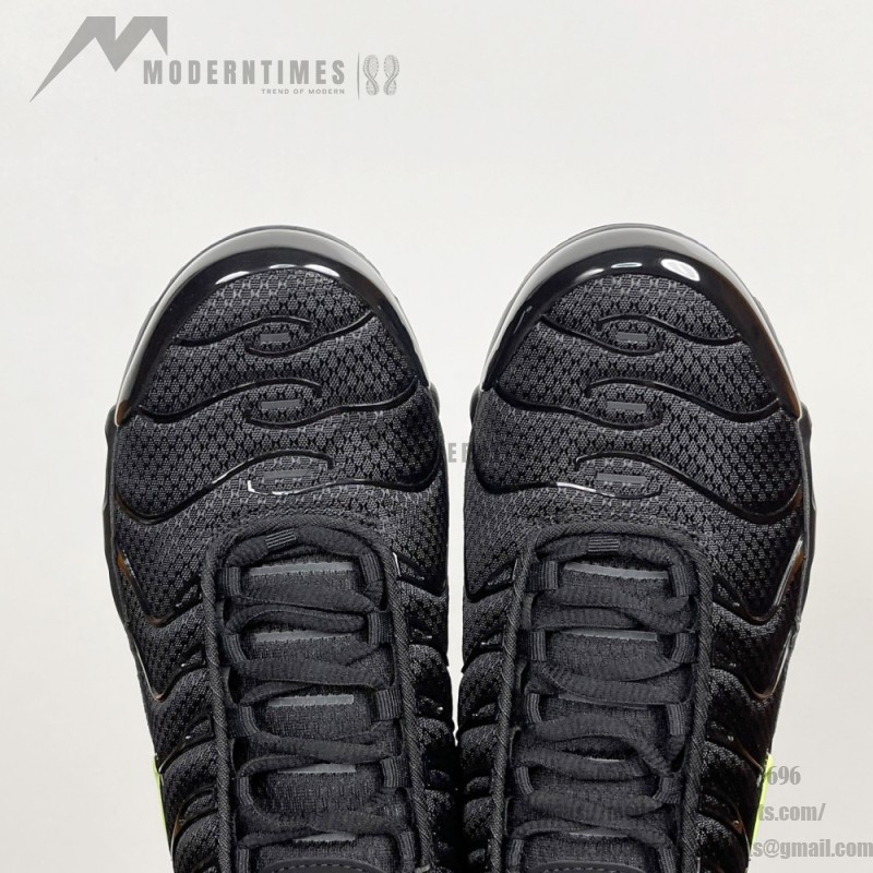 Nike Air Max Plus DM0032-036 Black Volt Ice TN sneakers for men’s dark techwear streetwear outfits