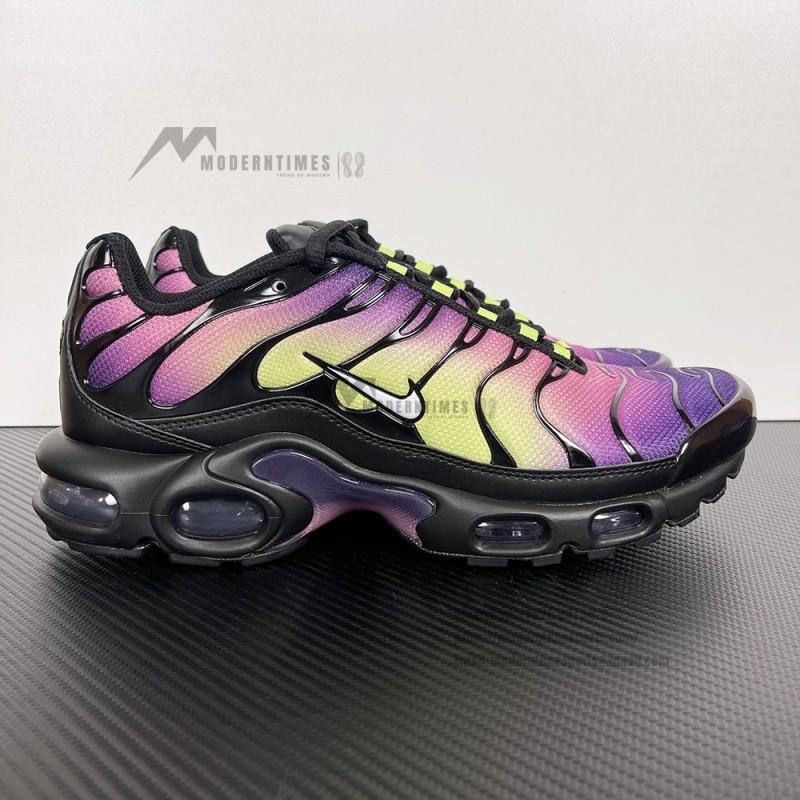 Nike Air Max Plus Northern Lights DZ3670-006 TN sneakers with aurora gradient mesh upper
