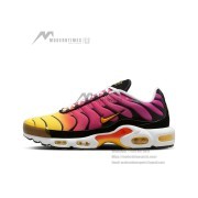 Nike Air Max Plus DX0755-600 Gold Raspberry Red TN Sneakers – Sunset Gradient Streetwear Shoes for Men