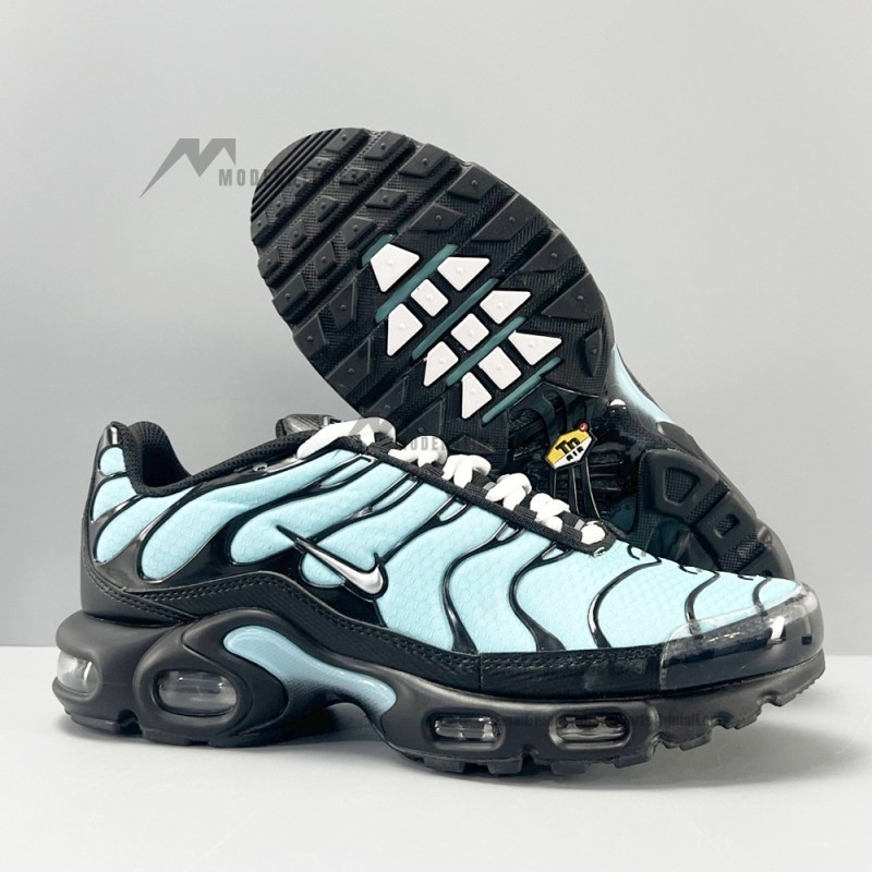 Nike Air Max Plus Tiffany CV8838-400 TN sneakers with Hyper Blue gradient mesh upper
