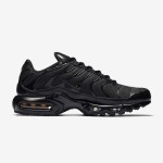 Nike Air Max Plus 604133-050 Triple Black TN sneakers with all-black streetwear styling