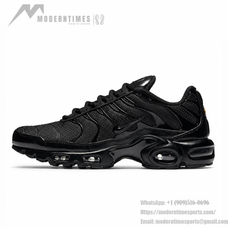 Nike Air Max Plus 604133-050 Triple Black TN sneakers with all-black streetwear styling