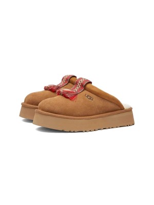 UGG Damen Tazzle Hausschuhe Kastanienbraun 1152677 - Gemütliche Lammfell-Plattformpantoffeln mit Quasten-Detail