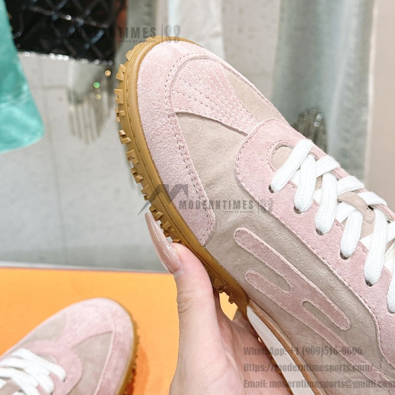 HERMES Jet Sneakers Rose Cancan Rose Aquarelle women luxury pink sneakers side view