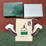 Air Jordan 12 Retro SoleFly FZ5026-100 - 화이트와 바로크 브라운 액센트