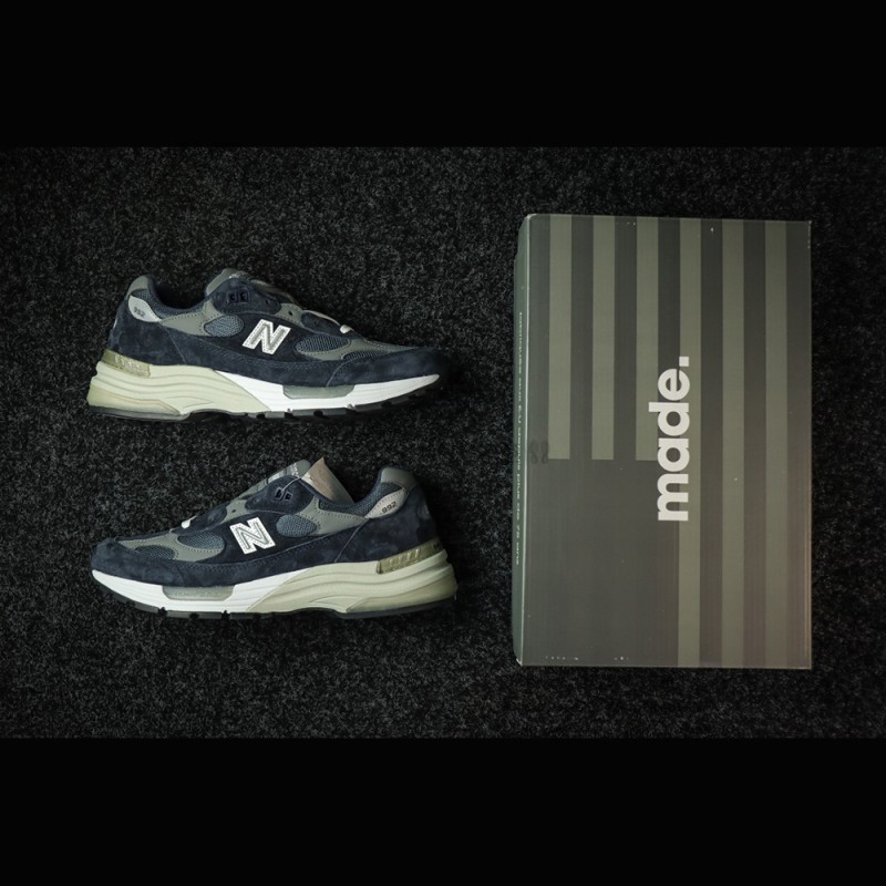 New Balance M992GG Navy Blue and Dark Grey Sneakers Front View