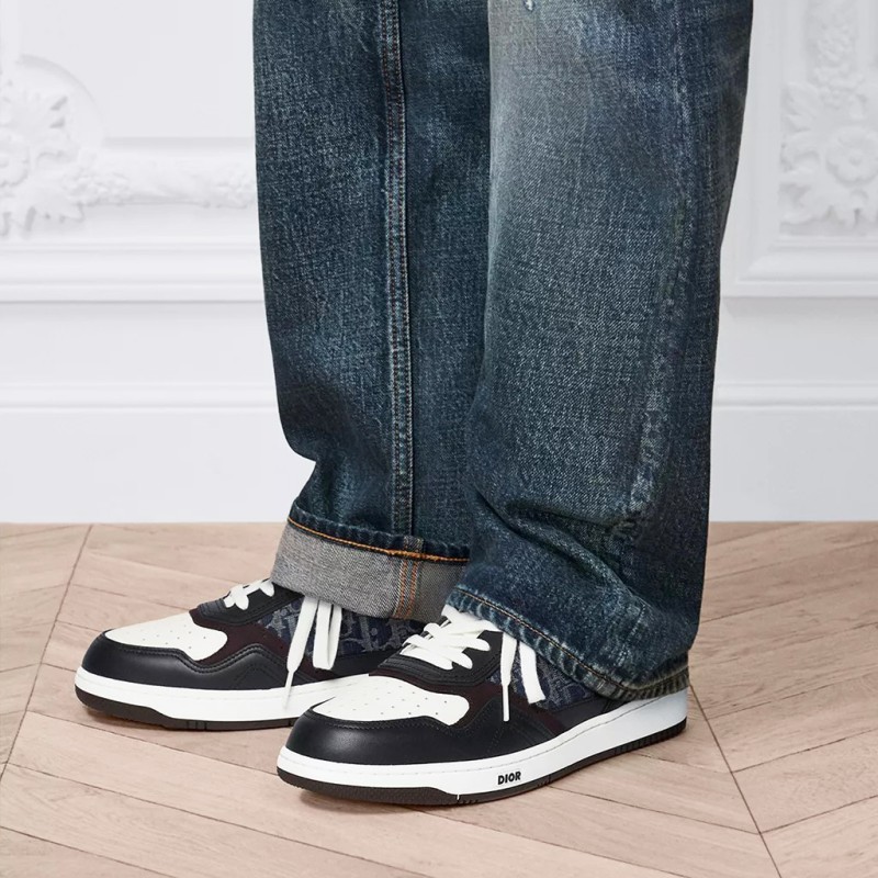 DIOR B27 Uptown Low-Top Sneaker 3SN272AFY H58E in calfskin and a blue Dior Oblique denim panel, single side view
