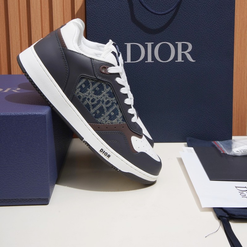 DIOR B27 Uptown Low-Top Sneaker 3SN272AFY H58E in calfskin and a blue Dior Oblique denim panel, single side view