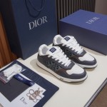 DIOR B27 Uptown Low-Top Sneaker 3SN272AFY H58E in calfskin and a blue Dior Oblique denim panel, single side view