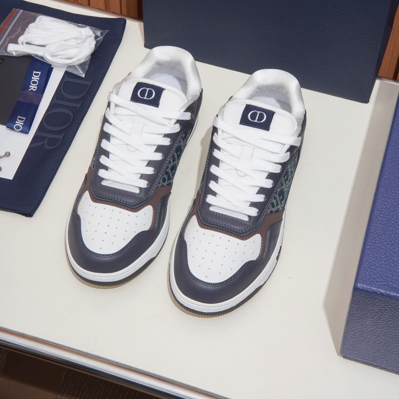 DIOR B27 Uptown Low-Top Sneaker 3SN272AFY H58E in calfskin and a blue Dior Oblique denim panel, single side view