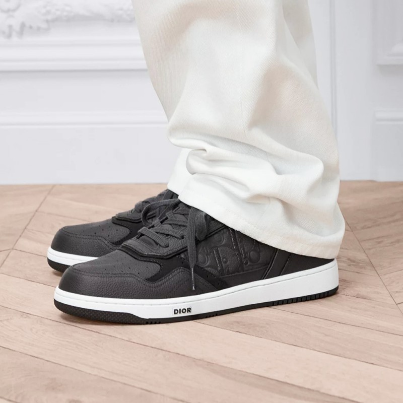 DIOR B27 Uptown Low-Top Sneaker 3SN272AFD H820 in dark grey grained calfskin with Dior Gravity leather, single side view
